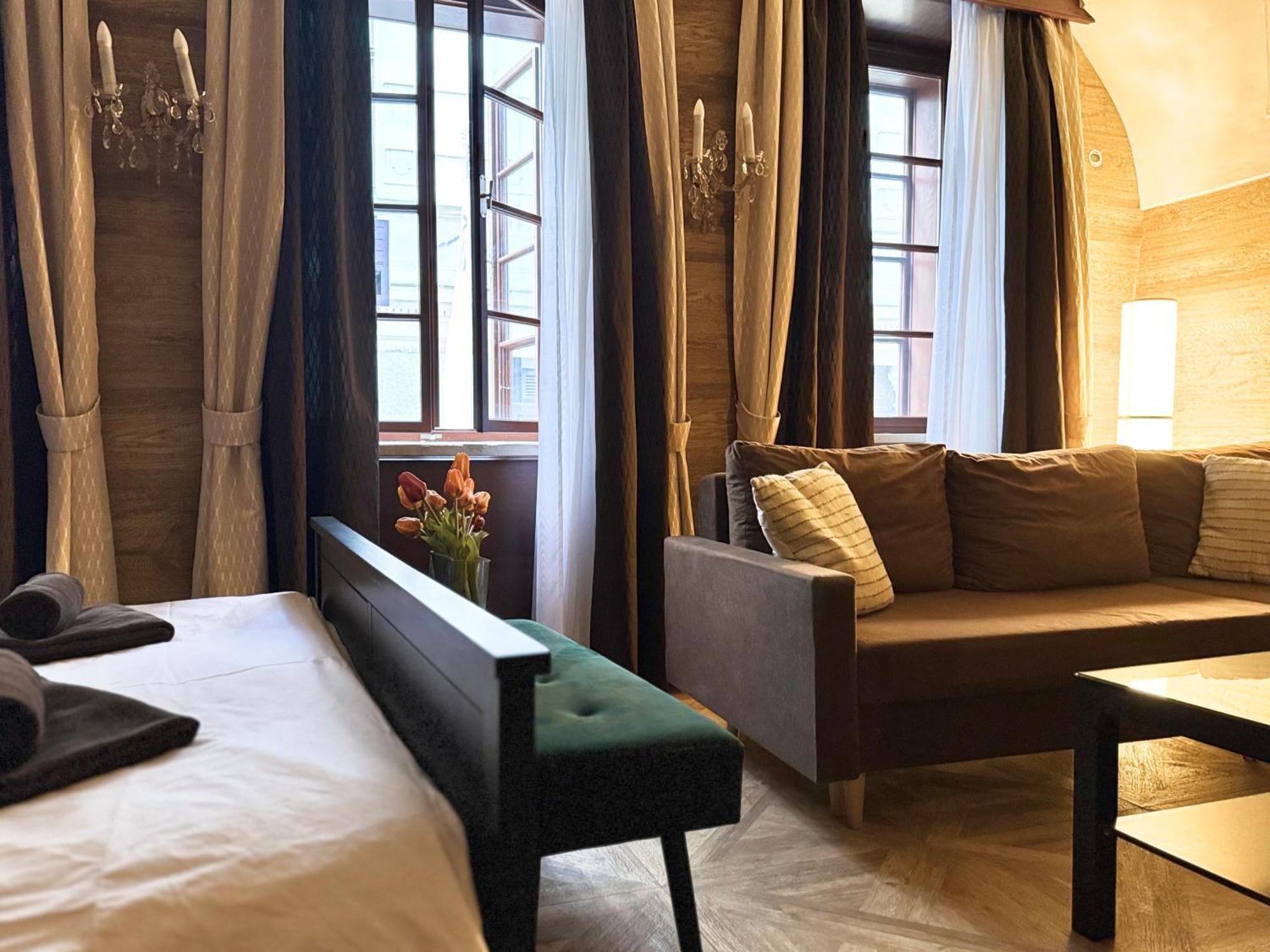 Unique Prague Apartment — Photos 1